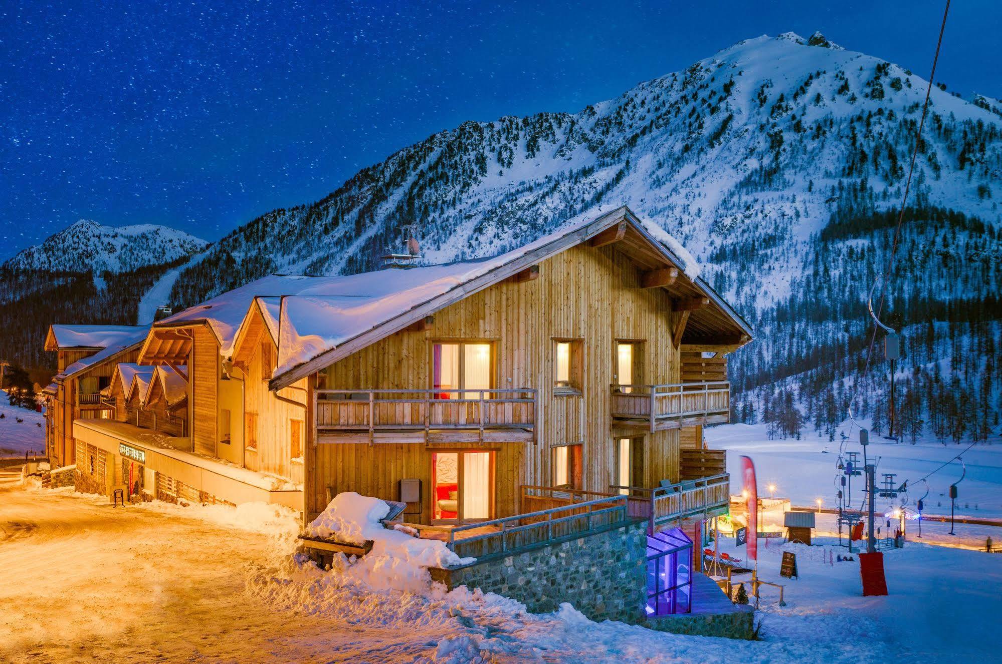 Anova Hotel & Spa Montgenevre Ngoại thất bức ảnh